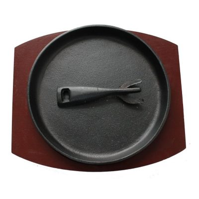 22cm Round Sizzle Platter With Wood Base (7608)
